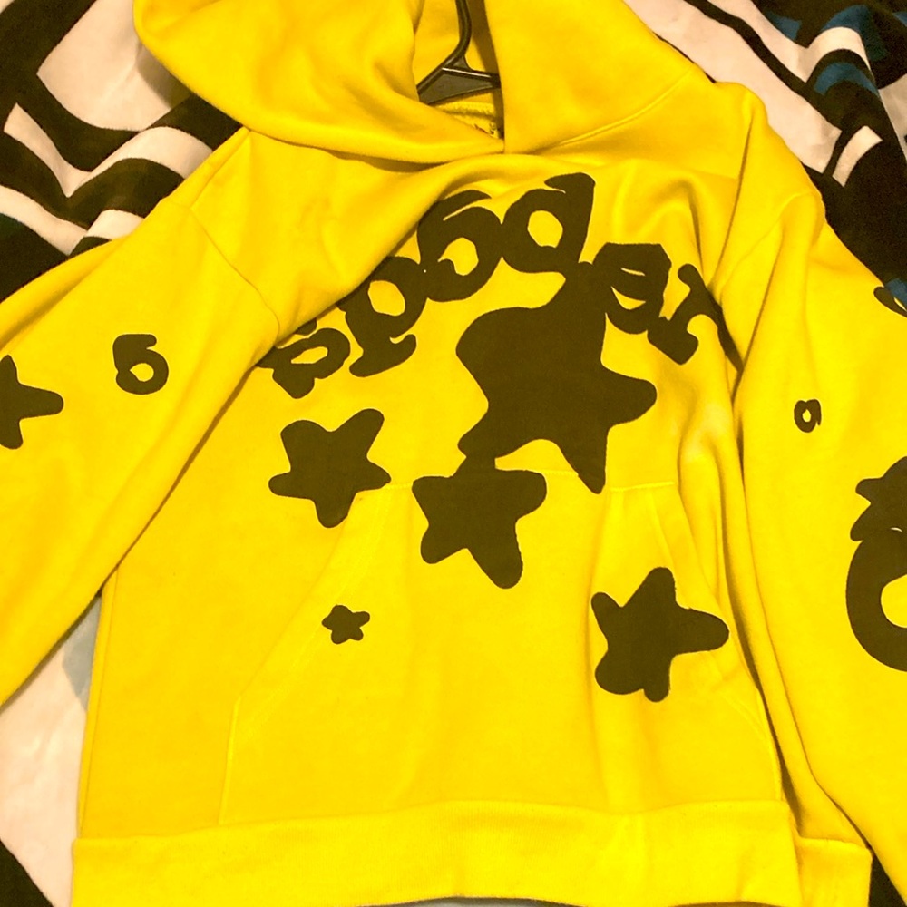 Authentic yellow Sp5der beluga